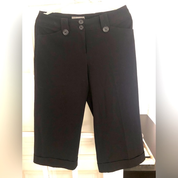 Apt. 9 Pants - Apt. 9-Ava style. Wide-leg Capri length.